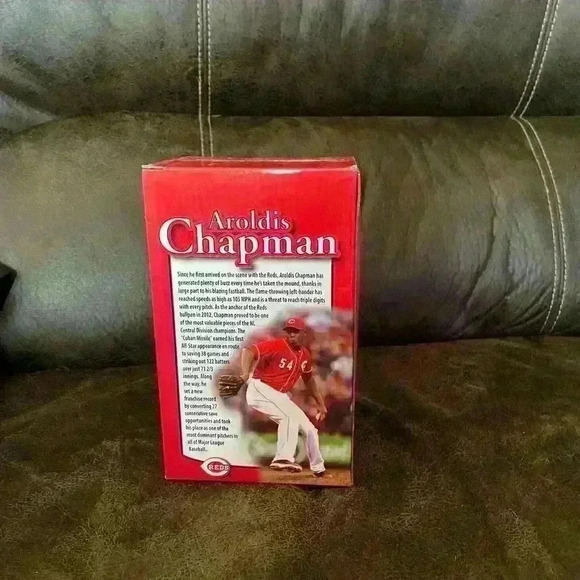 Cincinnati Reds Aroldis Chapman bobble head - Picture 4 of 4